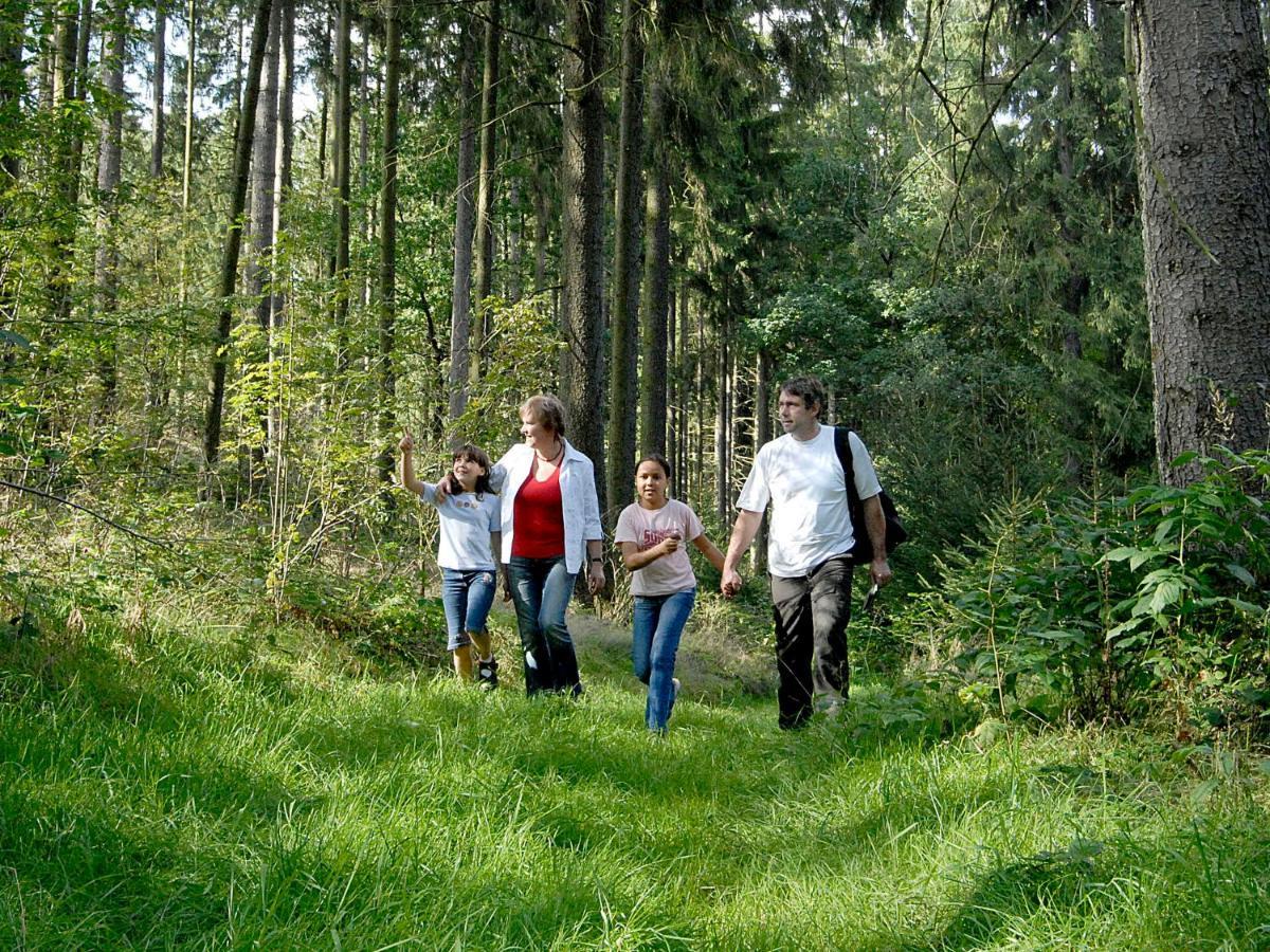 Ferienhof "Alte Foersterei" Knau Buitenkant foto