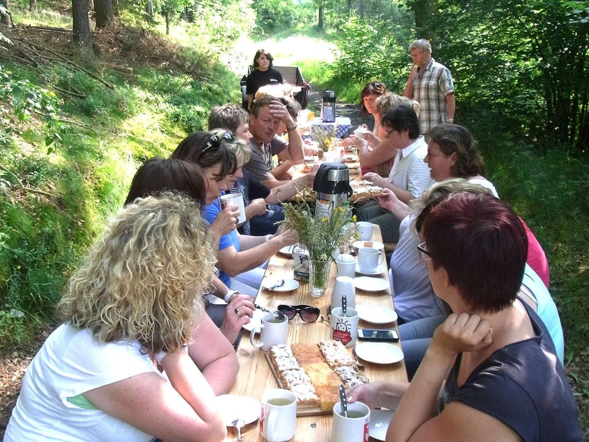 Ferienhof "Alte Foersterei" Knau Buitenkant foto